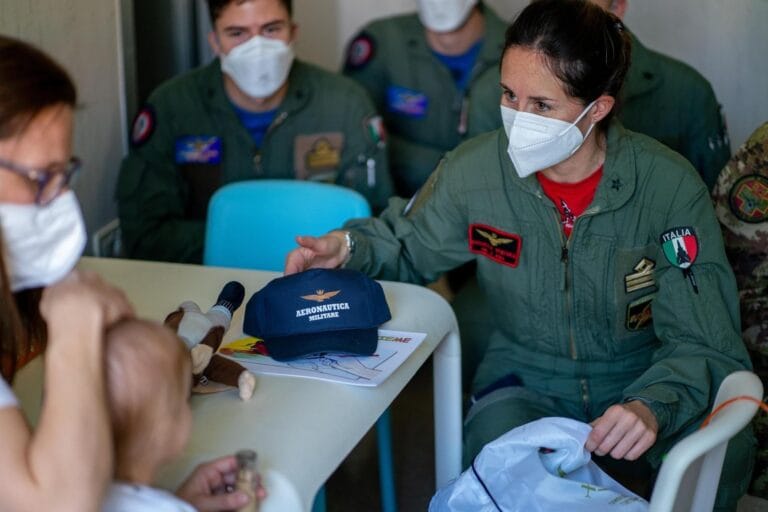 Italian Air Force brings joy to hospital: visit from the 6th Wing