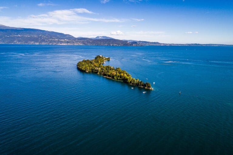 Increased road checks on Lake Garda: nine driving licenses revoked