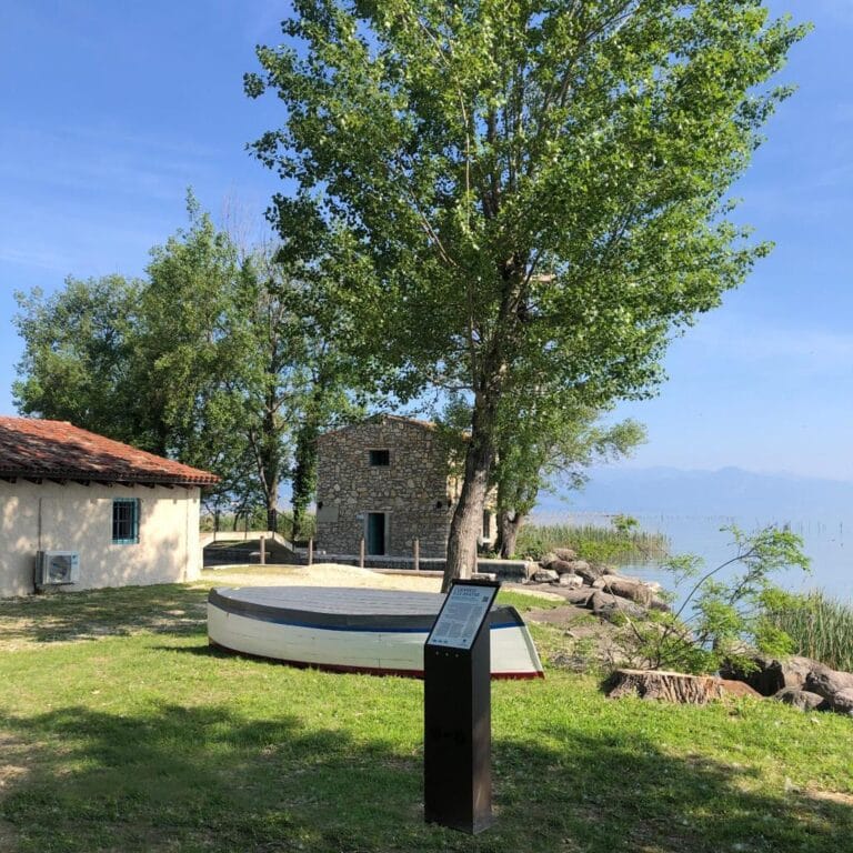 The History of Fishing in Punta Grò: A Dive into the Past of Lake Garda