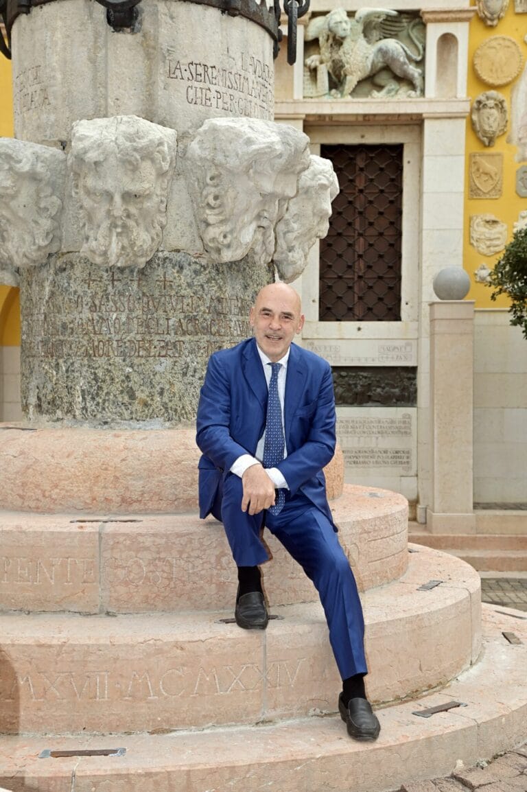 Giordan Bruno Guerri Wins the Elsa Morante Ragazzi Award