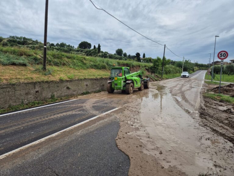 Bad weather in Bardolino: Flooding and Landslides