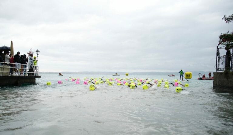 Swim The Island Sirmione 2024: Swimming and Determination in Sun and Rain