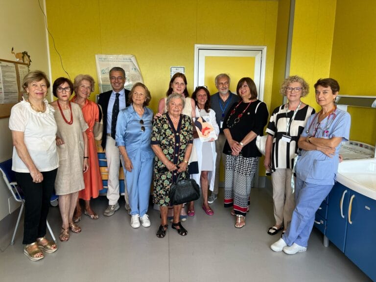 Soroptimist donates Nursing Point to the Pediatrics of Desenzano