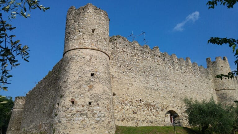 Urban restructuring in Moniga del Garda after the aqueduct