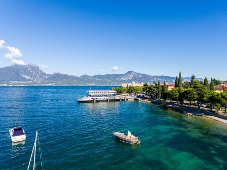 Tourism on Lake Garda and in the Brescia Area: 16.3 Million Visitors Expected for the Holidays, with a Slight Decrease