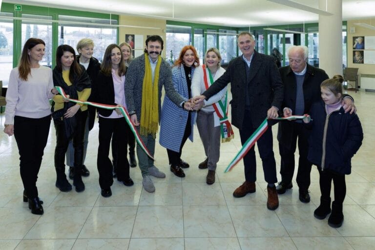 Sirmione between memories and treasures in the images of Antonello Perin and Cristina Treccani