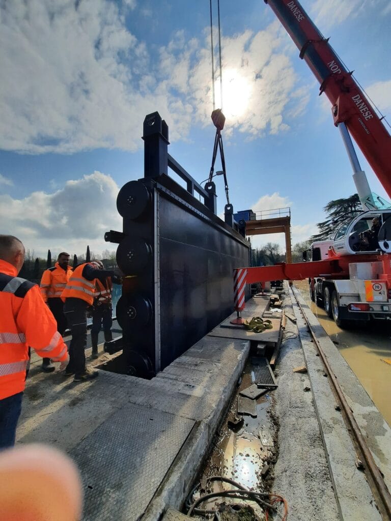 After 70 years, the barriers of the Salionze Dam are replaced: a strategic intervention for Lake Garda
