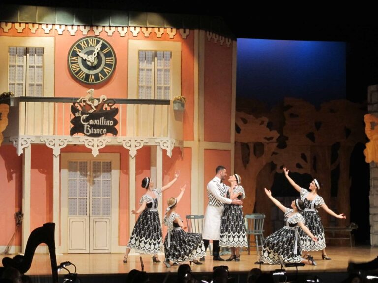 The Operetta “Al Cavallino Bianco” Enchants the Teatro Sociale of Castiglione delle Stiviere