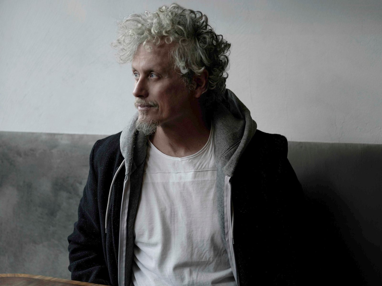 Niccolò Fabi Performs Live at Vittoriale in Gardone Riviera