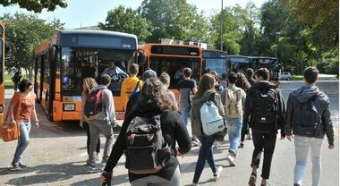 Toscolano Maderno Approves Funding for High School Students’ School Transport
