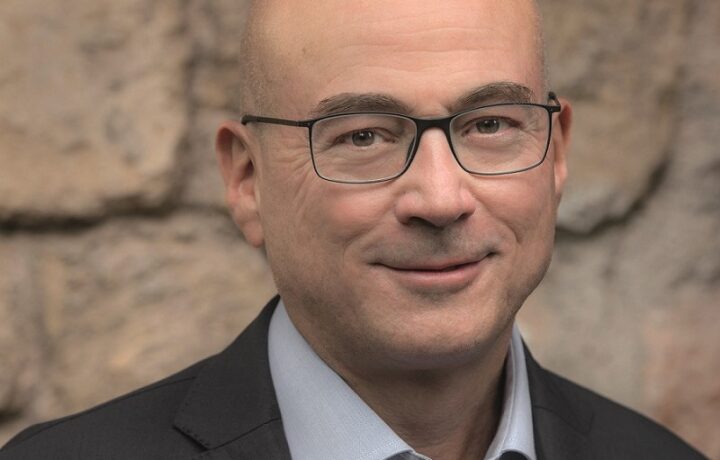 Aldo Cazzullo to Receive Città Award in Torri del Benaco Sunday Evening