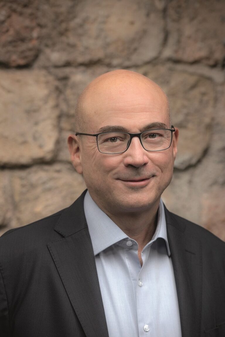 Aldo Cazzullo to Receive Città Award in Torri del Benaco Sunday Evening