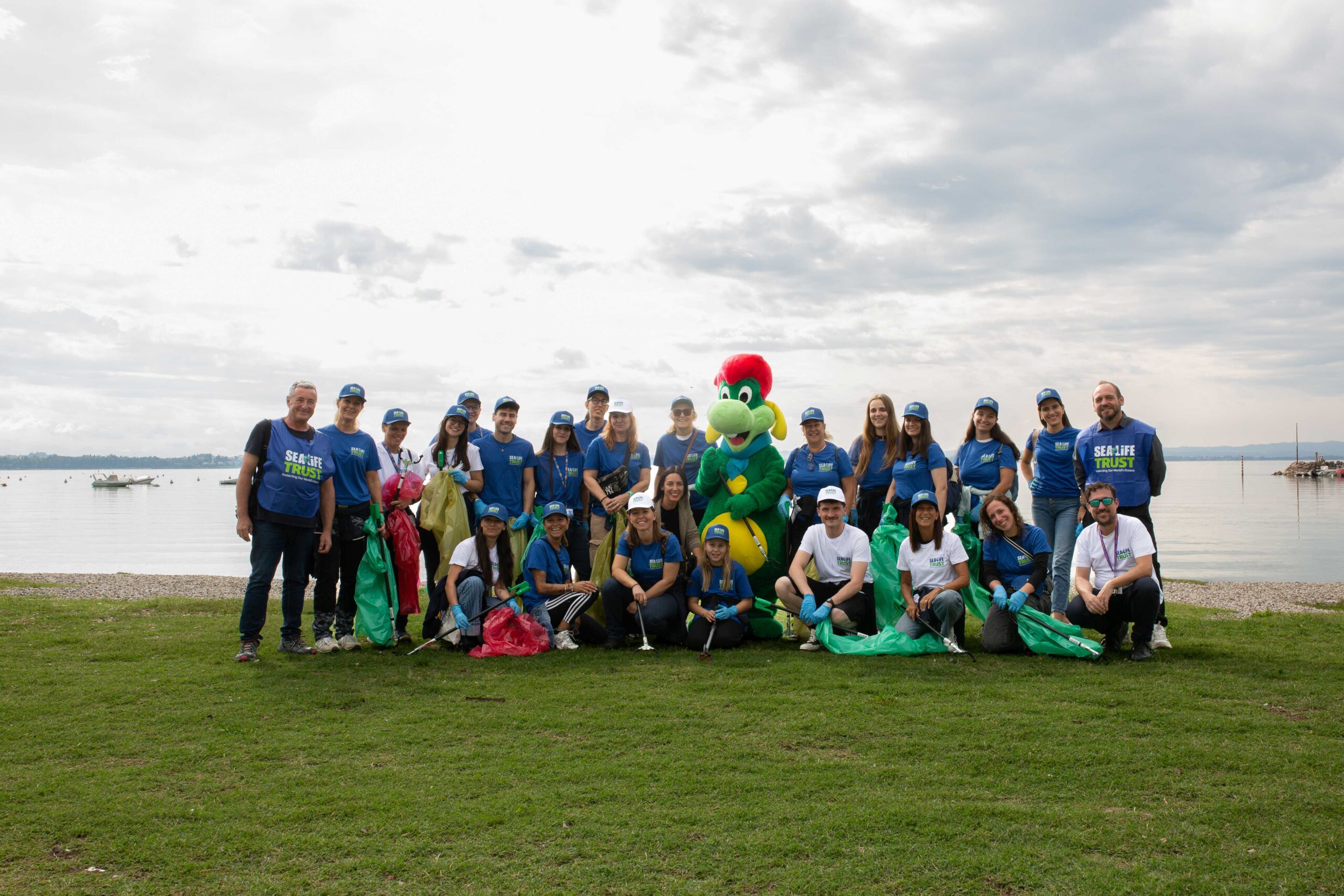 Lazise and Gardaland Collect 20 Tons of Waste in 24-Hour Global Clean-Up