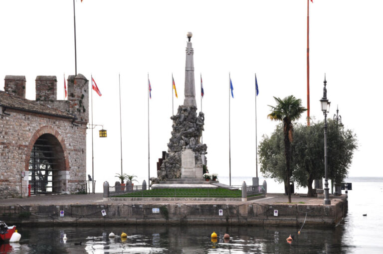 Lazise’s History and Legends: Guided Tour of the Old Town on September 13