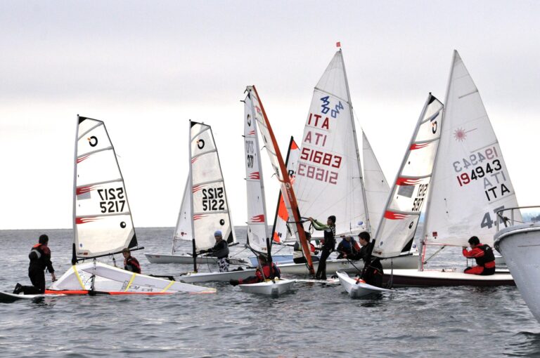 Canottieri Garda Fleet in Salò: Coastal Rowing Tribute and 135 Years of Nautical History in the Gulf