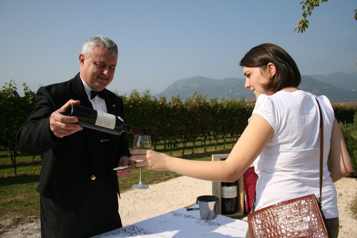 Wine tasting and autumn grape harvest during the Profumi di Mosto festival in Valtènesi, Lake Garda