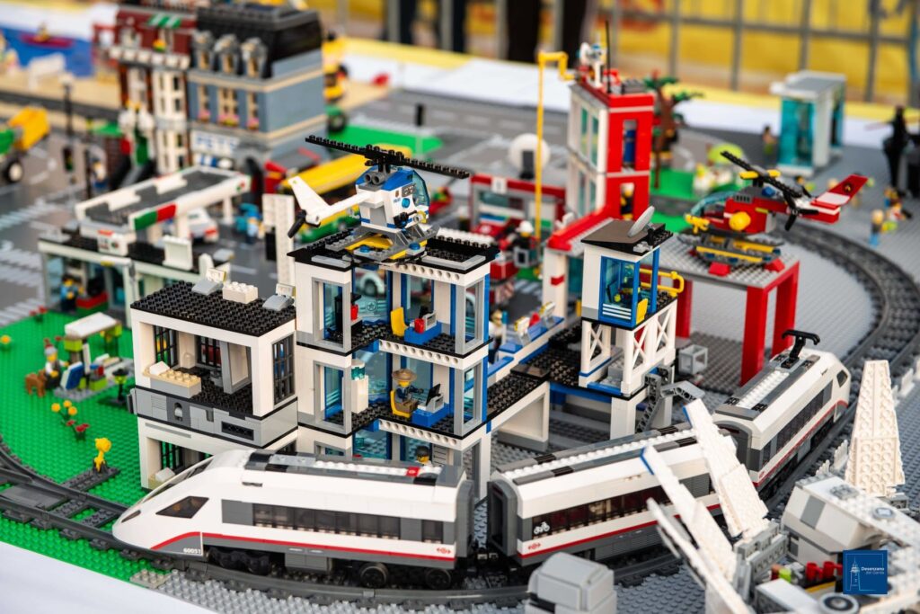 Lake Garda Events This Weekend, October 9–11: Brick Show in Desenzano, Photo Marathon and FAI Days